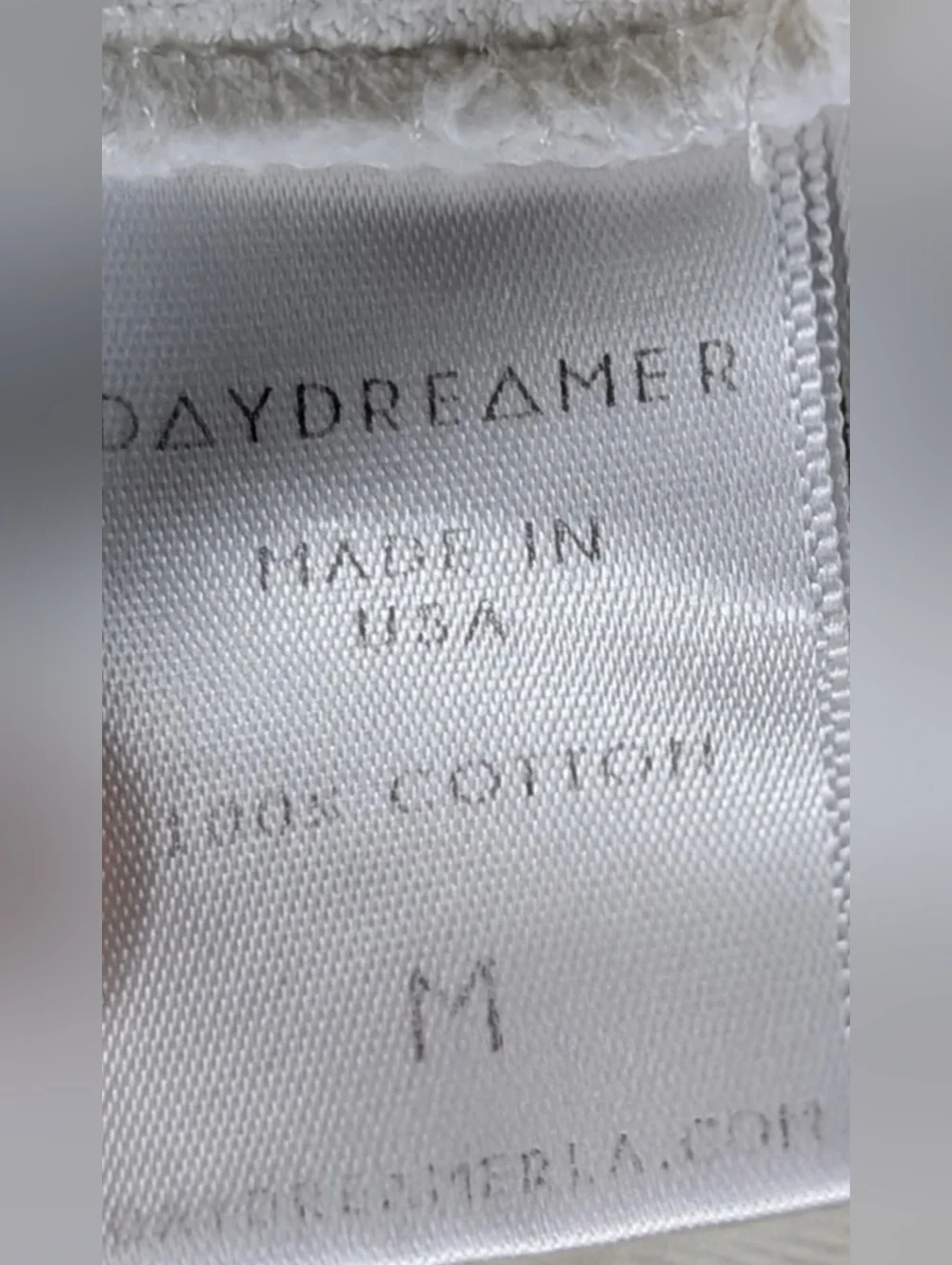 DAYDREAMER QUEEN NIGHT AT THE OPERA TEE size medium - Picture 9 of 9